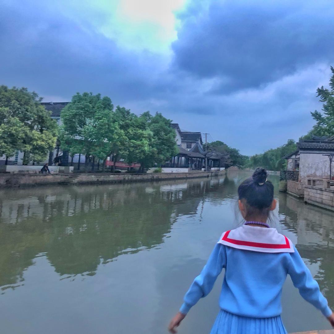 曲迪滕满专卖店