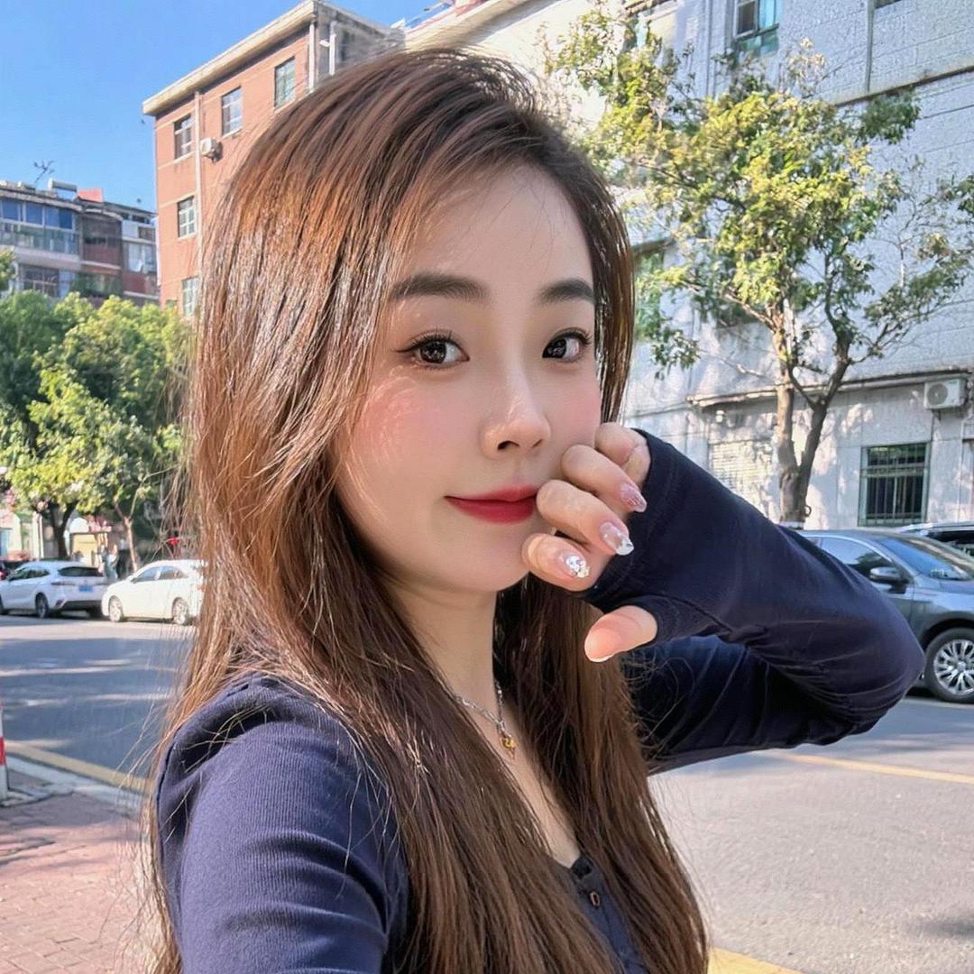 👄猪小妹