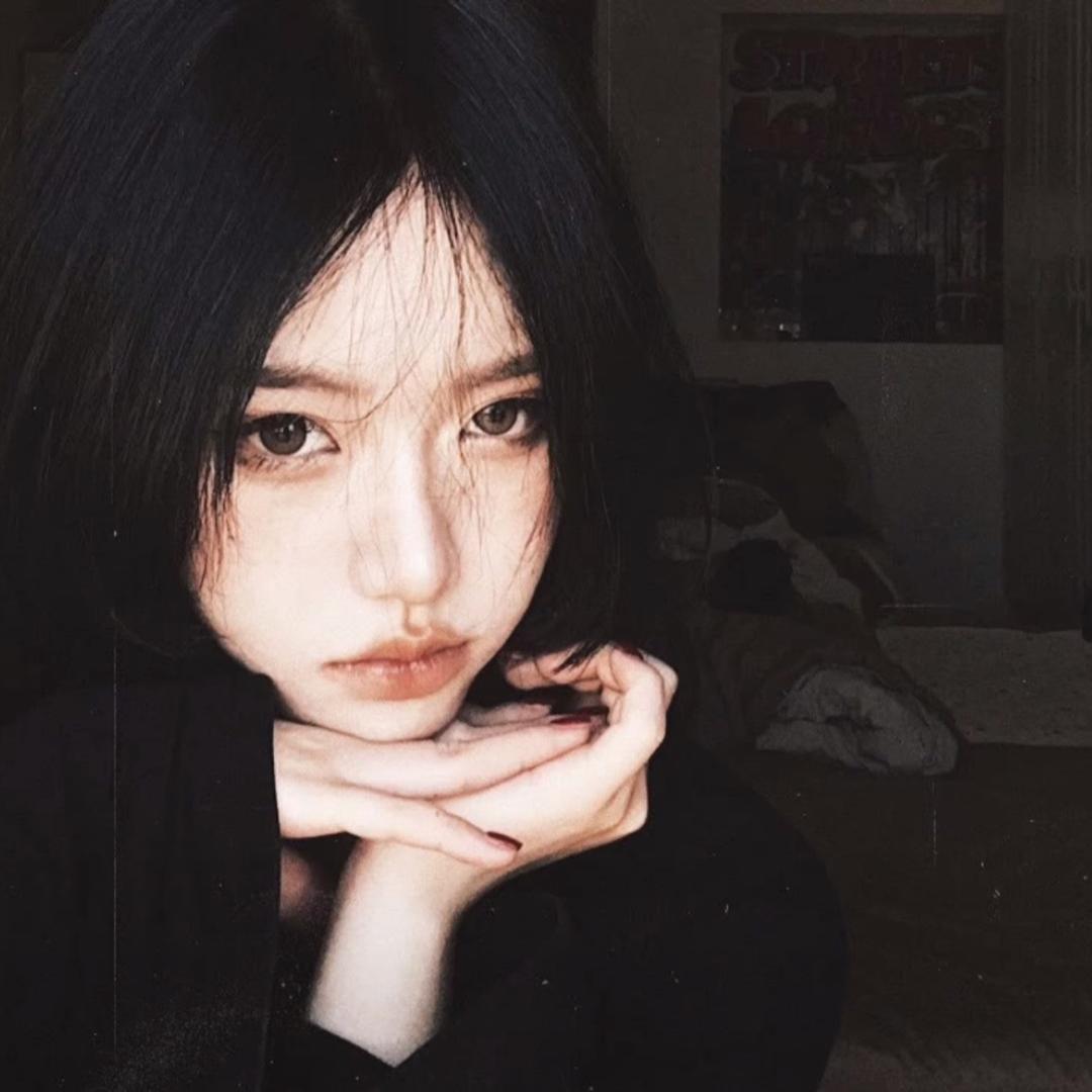 Q颖.