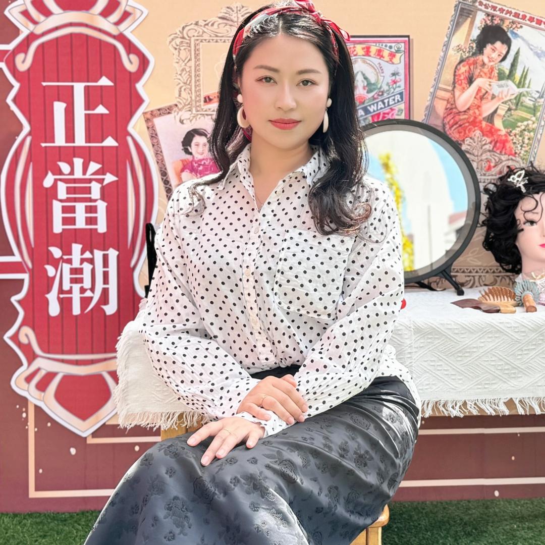 莺小妞