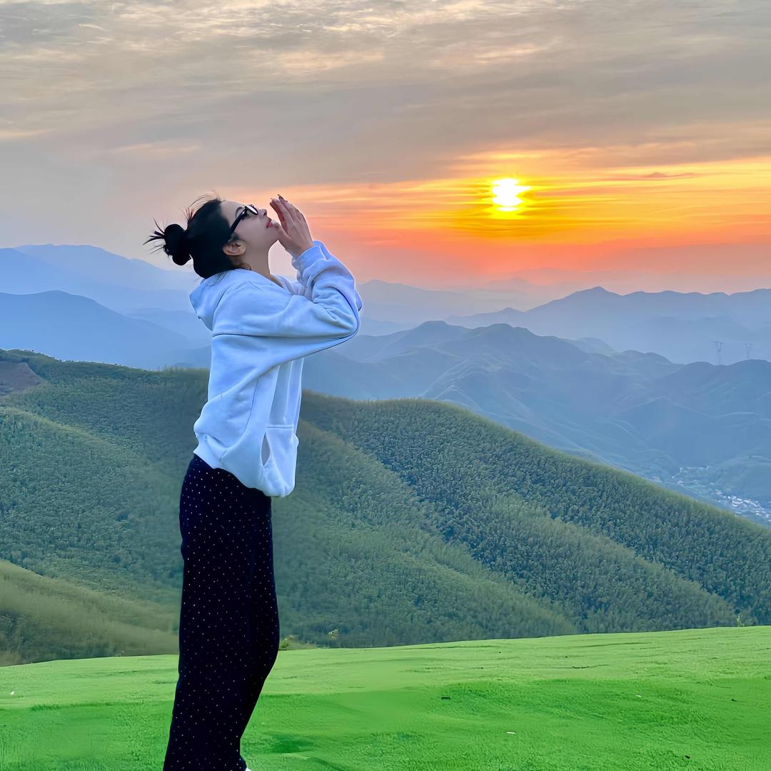 小财月.