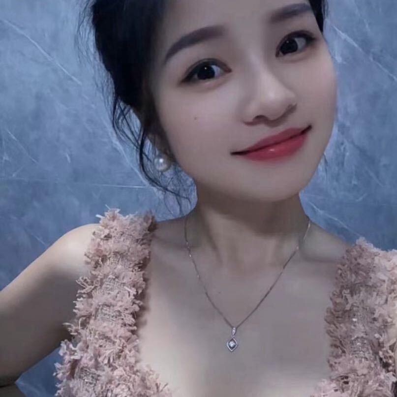 晶晶晶呀（中午12点晶包赢这个号直播）