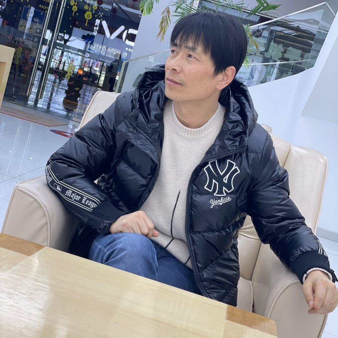 a黄辉
