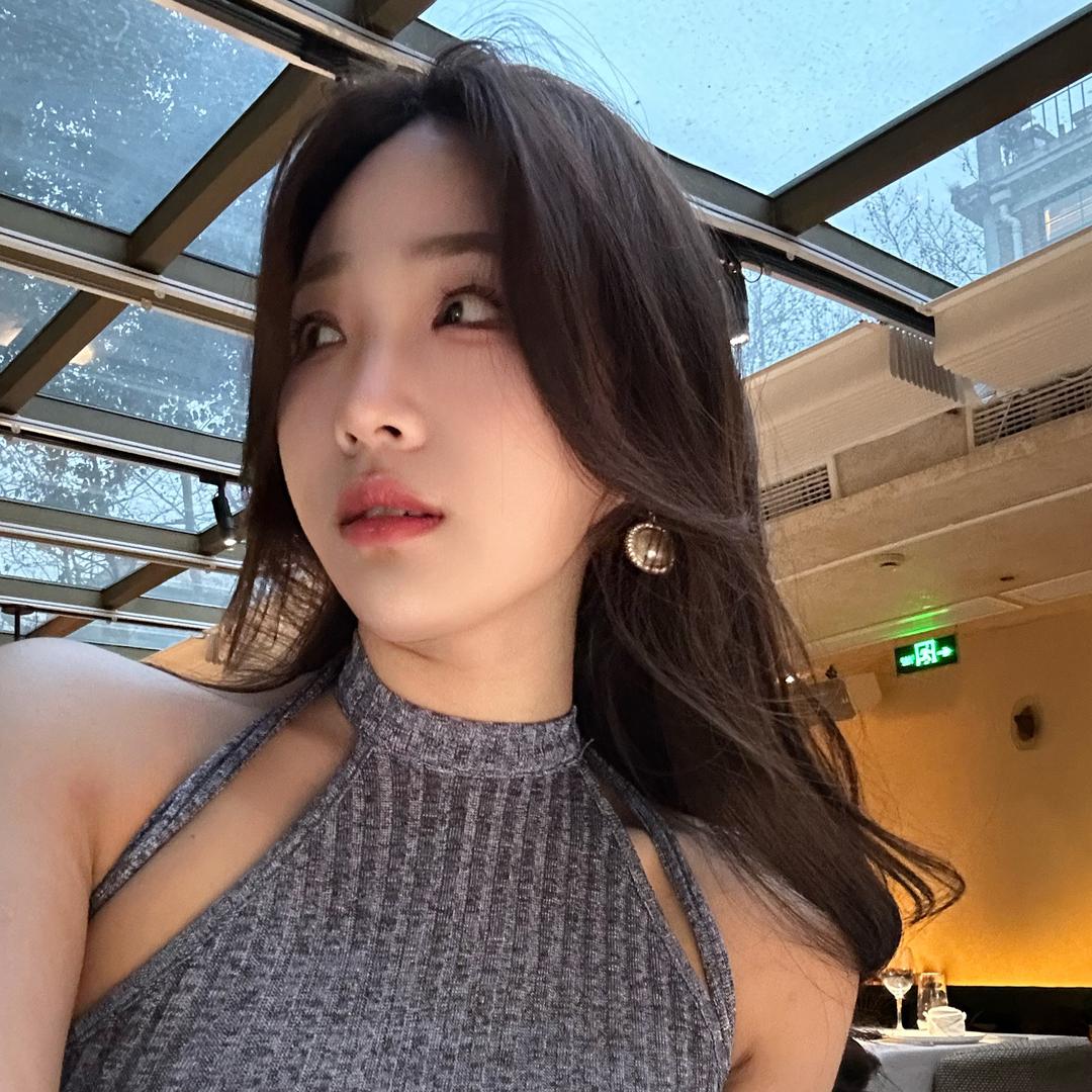 卜卜Mia