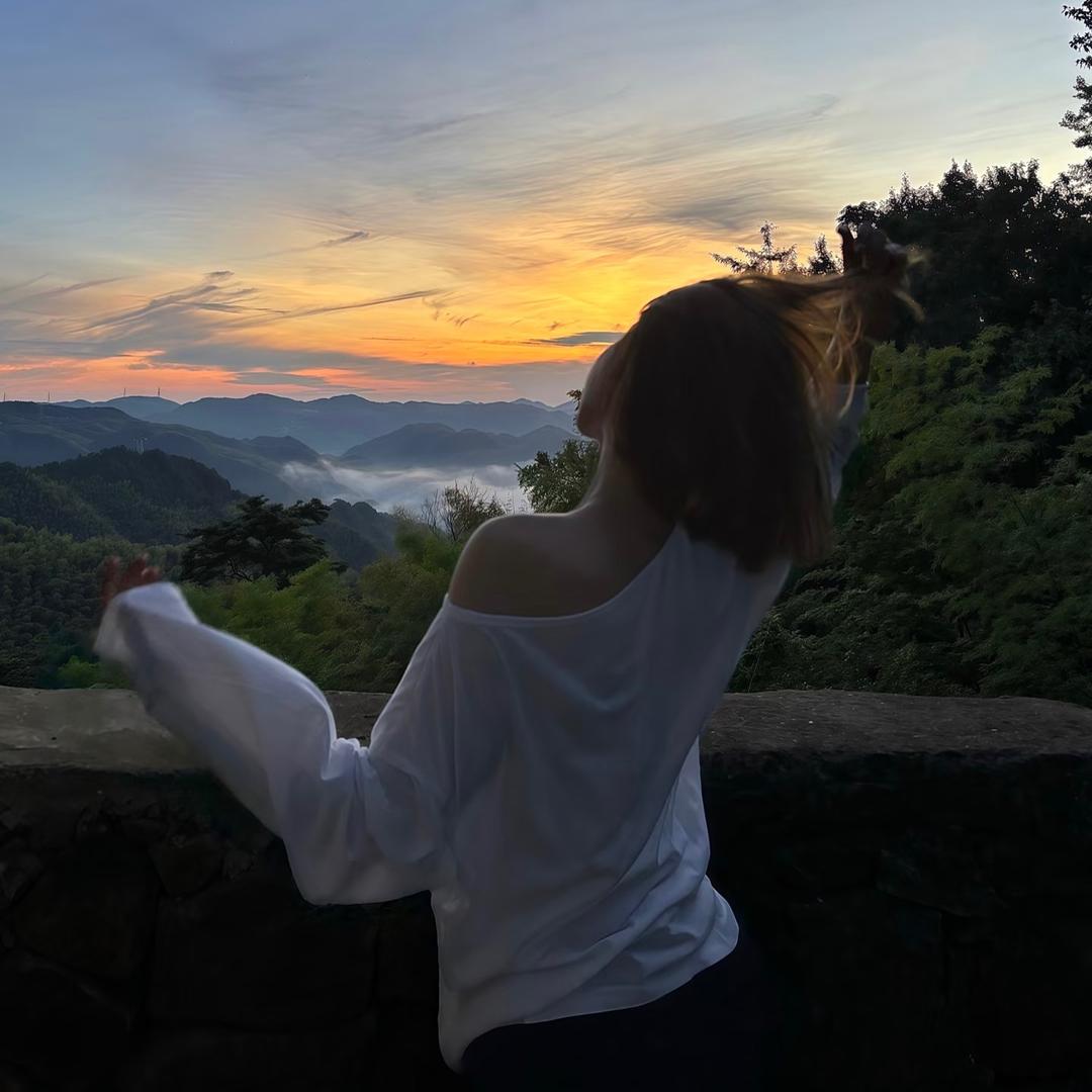 蓦然轻绯生活馆