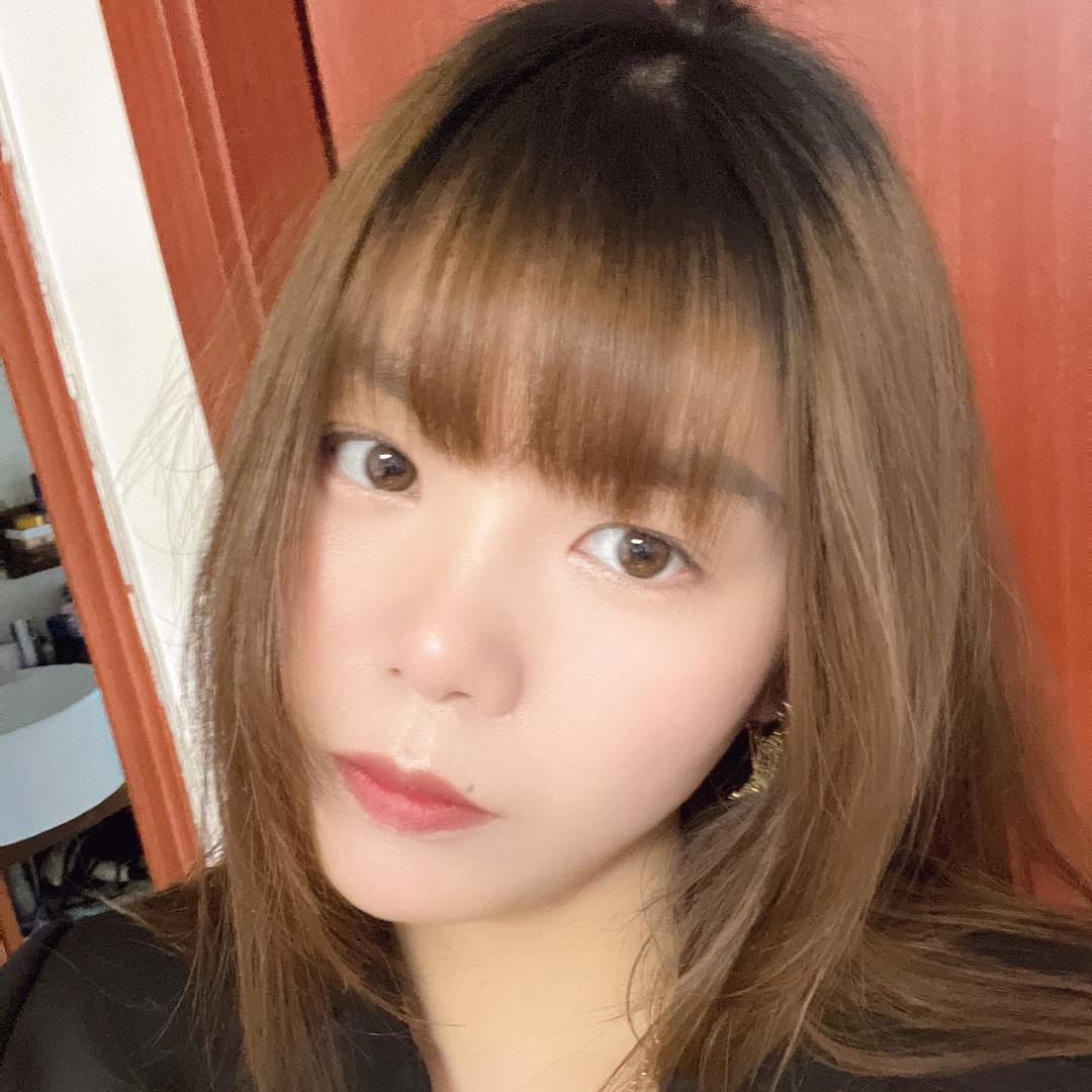 芳芳 ,