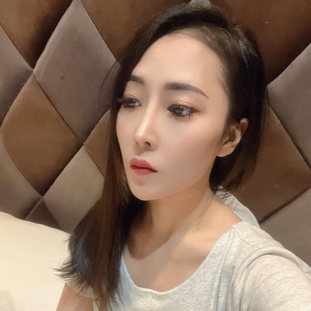 琴   妹   吖
