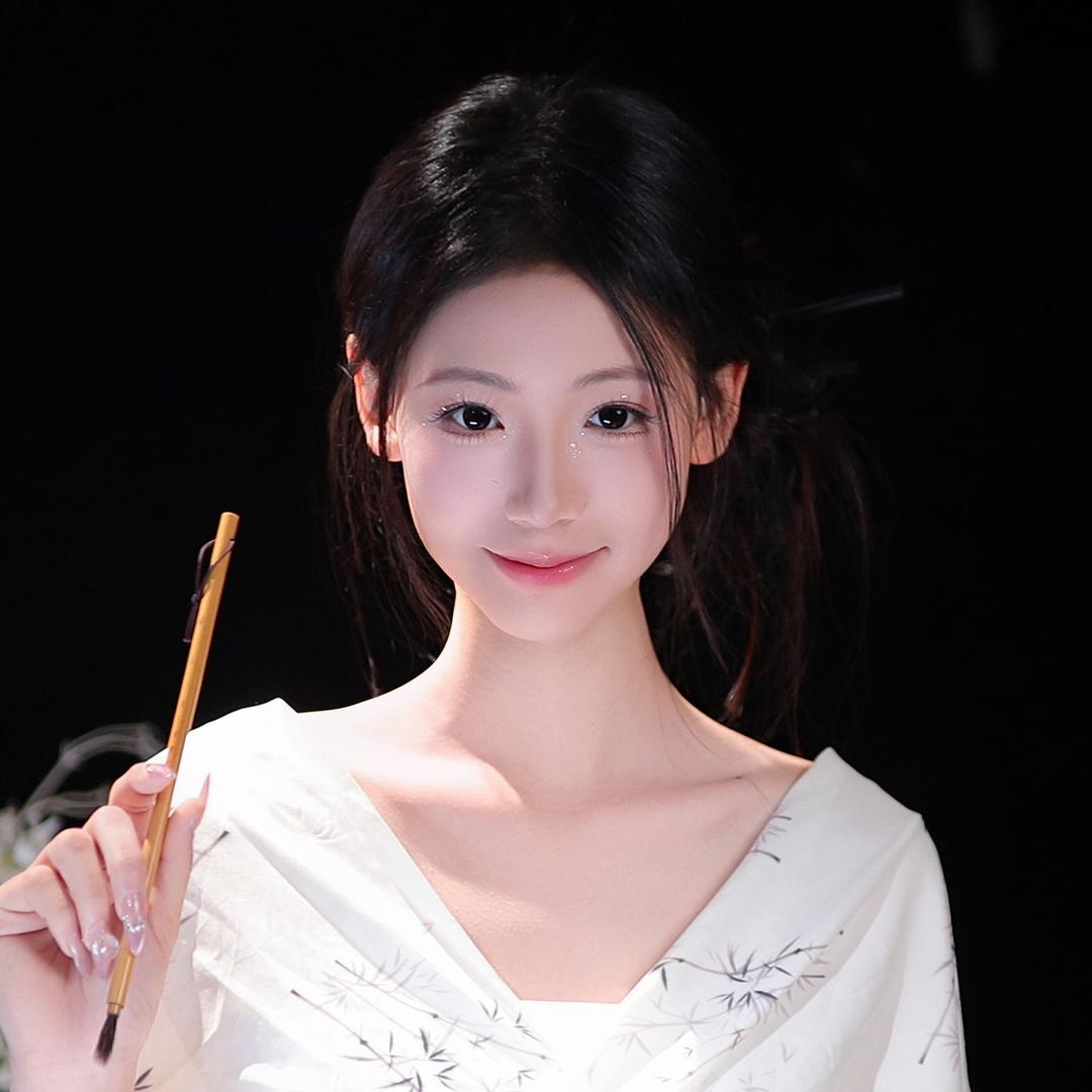 冯咩咩🐑
