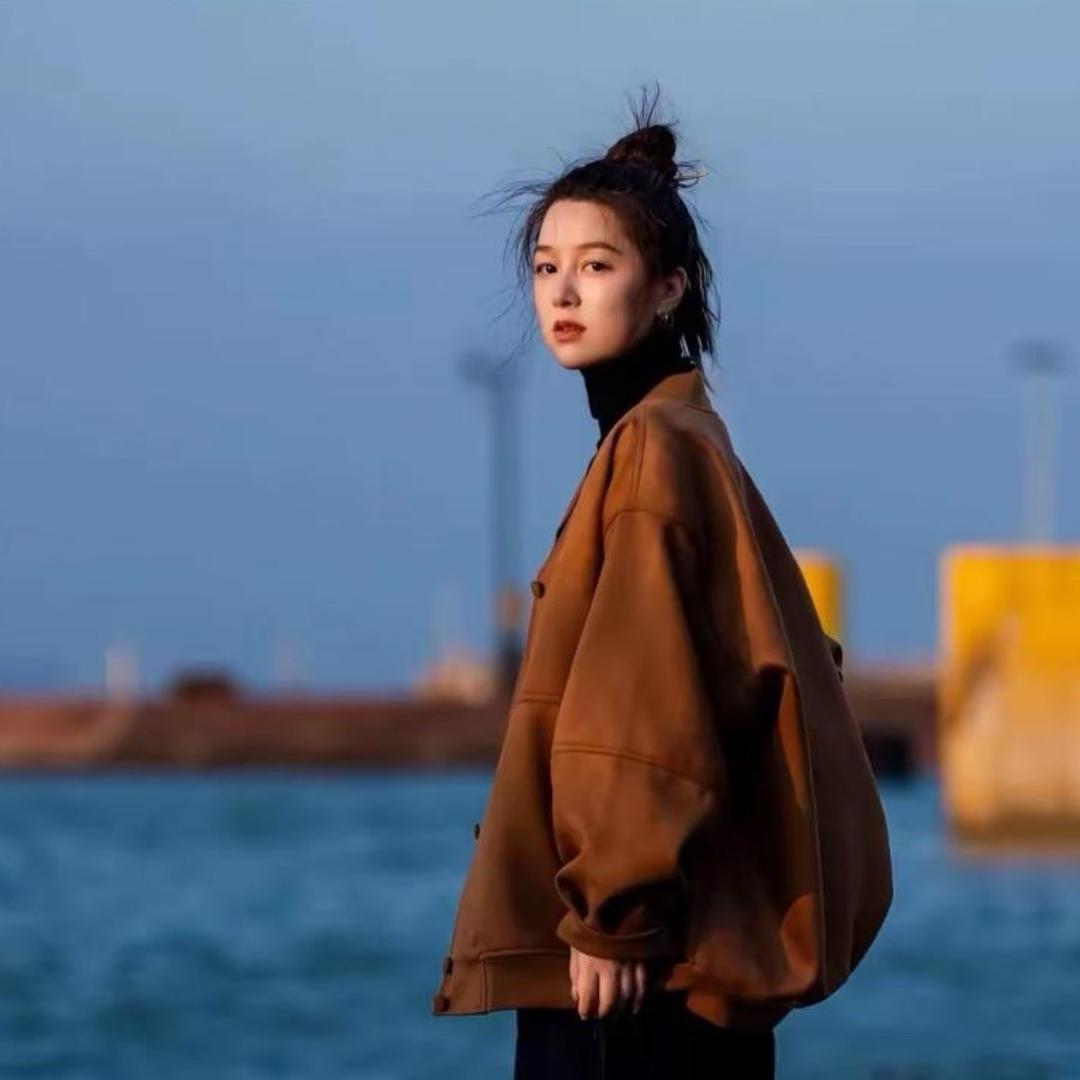 尤加莉(时尚穿搭)