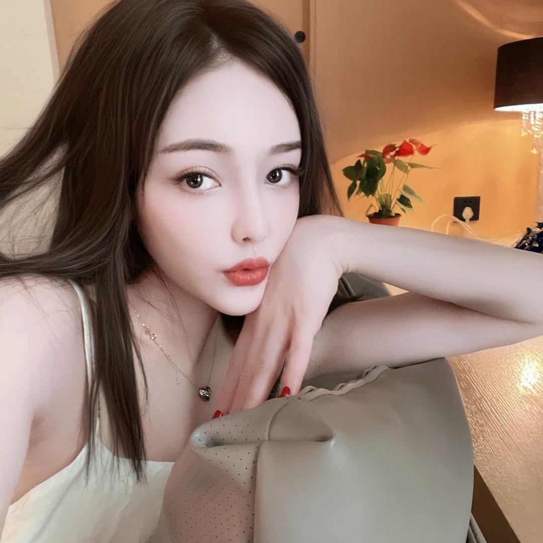 热热RRBB