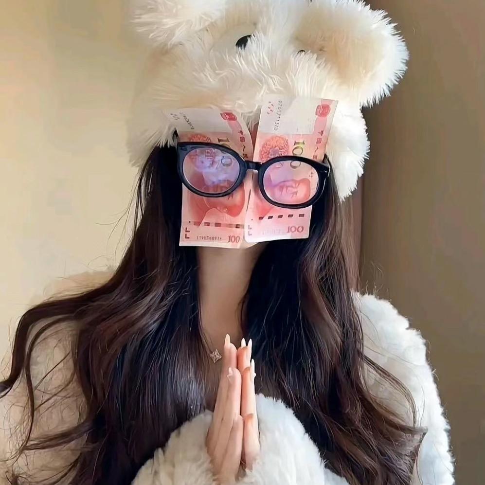 社恐小美。
