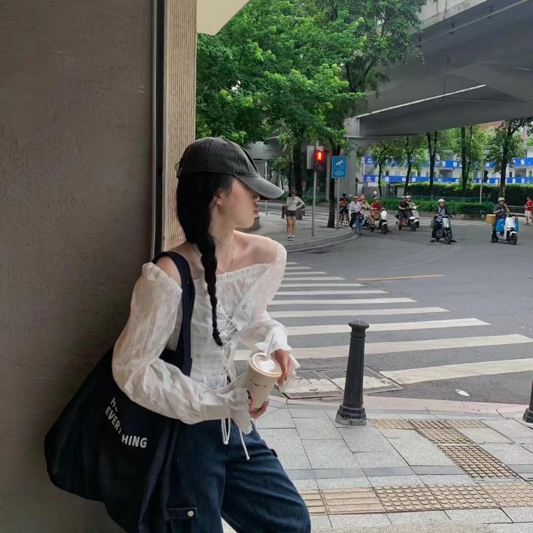 祺祺服饰。