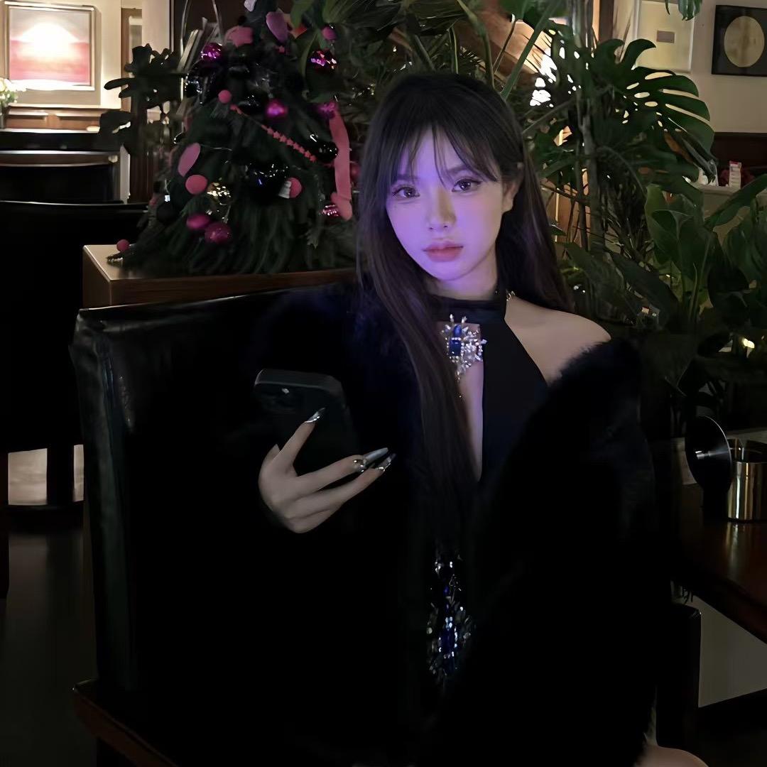 小ee