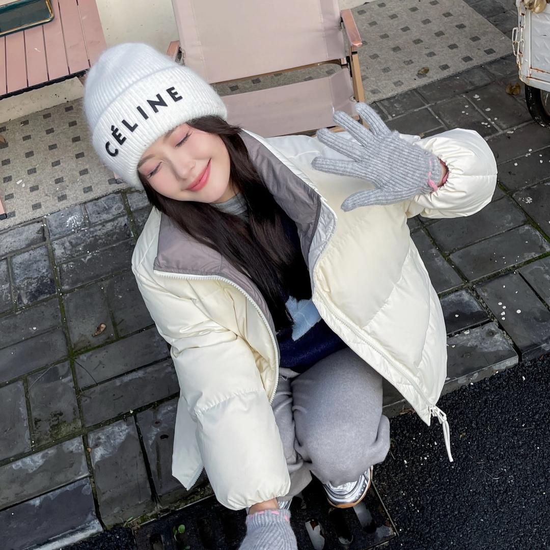 品牌折扣羽绒服