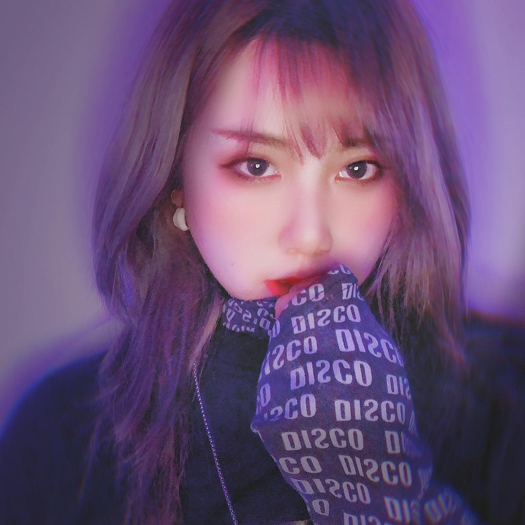 黄静美