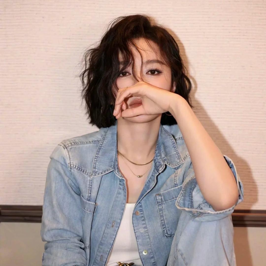 罗拉女士