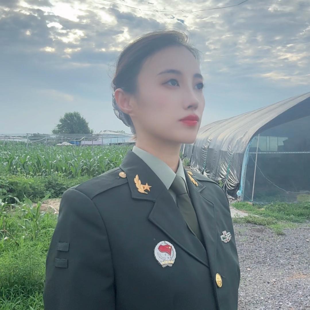 菜乡兵姐张班长