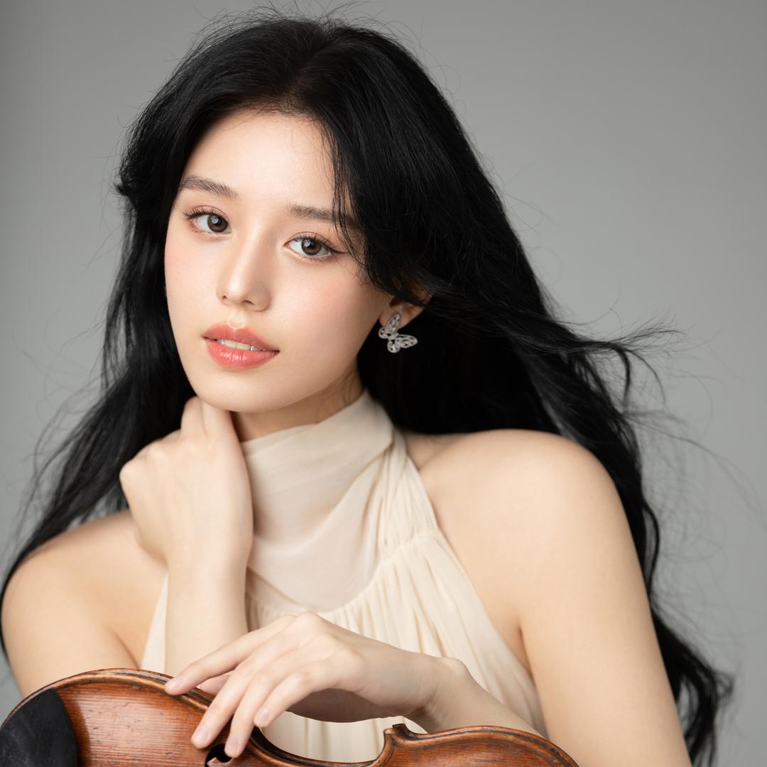 尤玥Elle