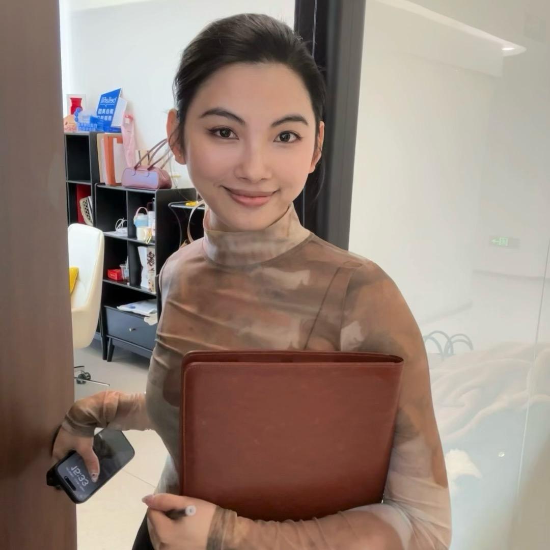 乐乐Rene