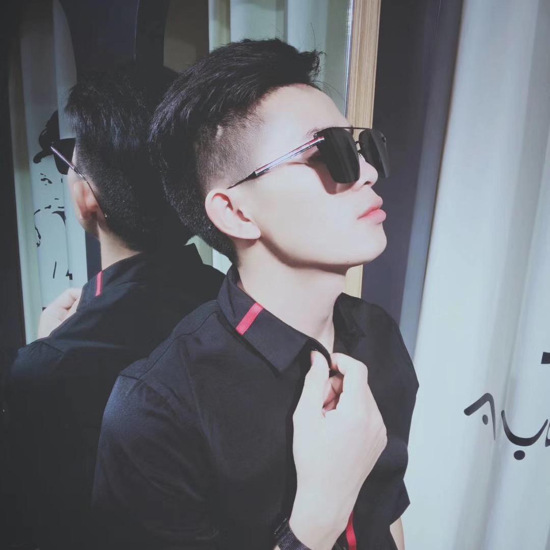 卢小卢