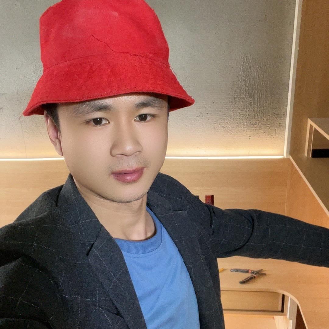 小红帽木工