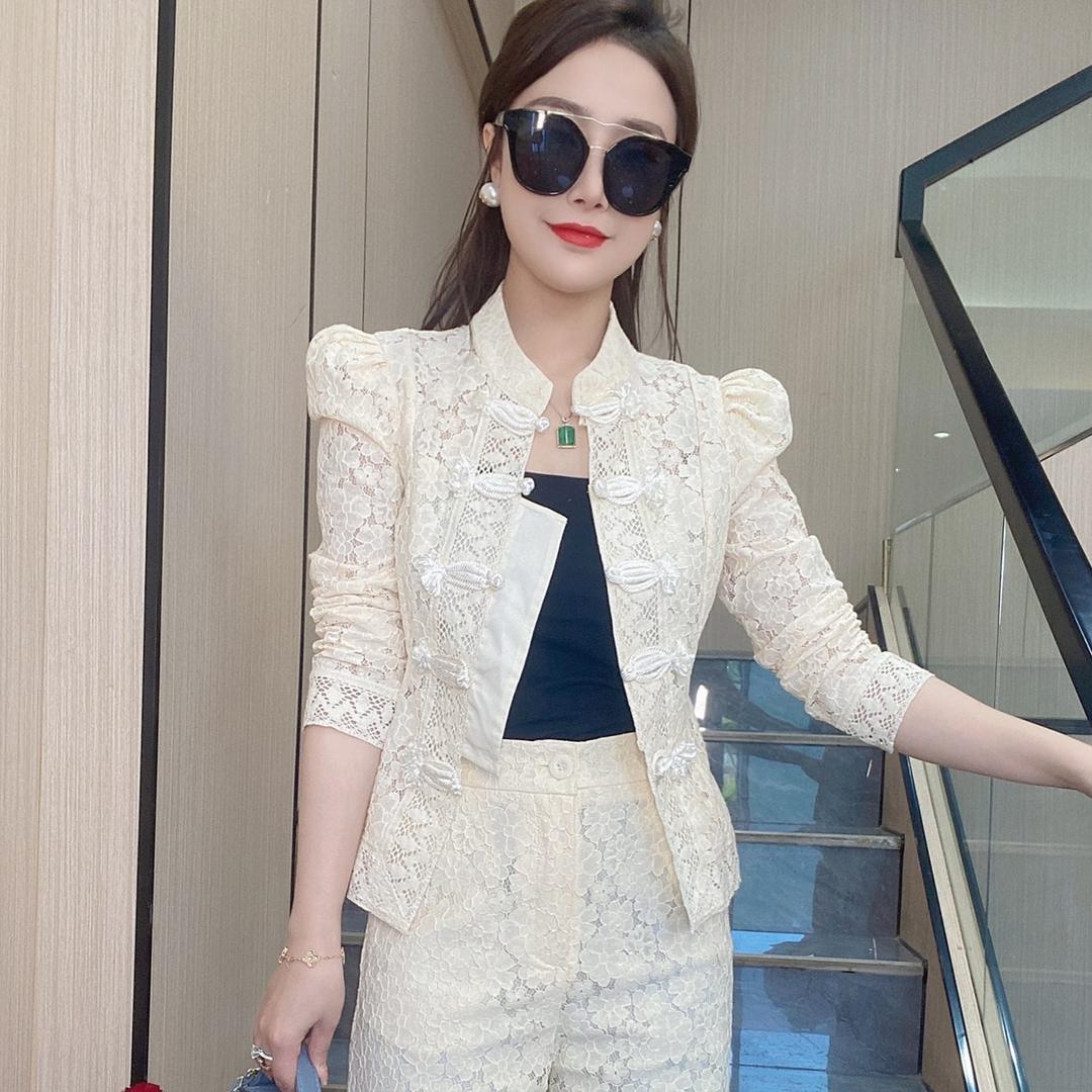 欧韩俊服精品女装店
