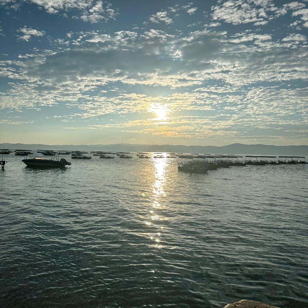 呼儿嘿哟              ，