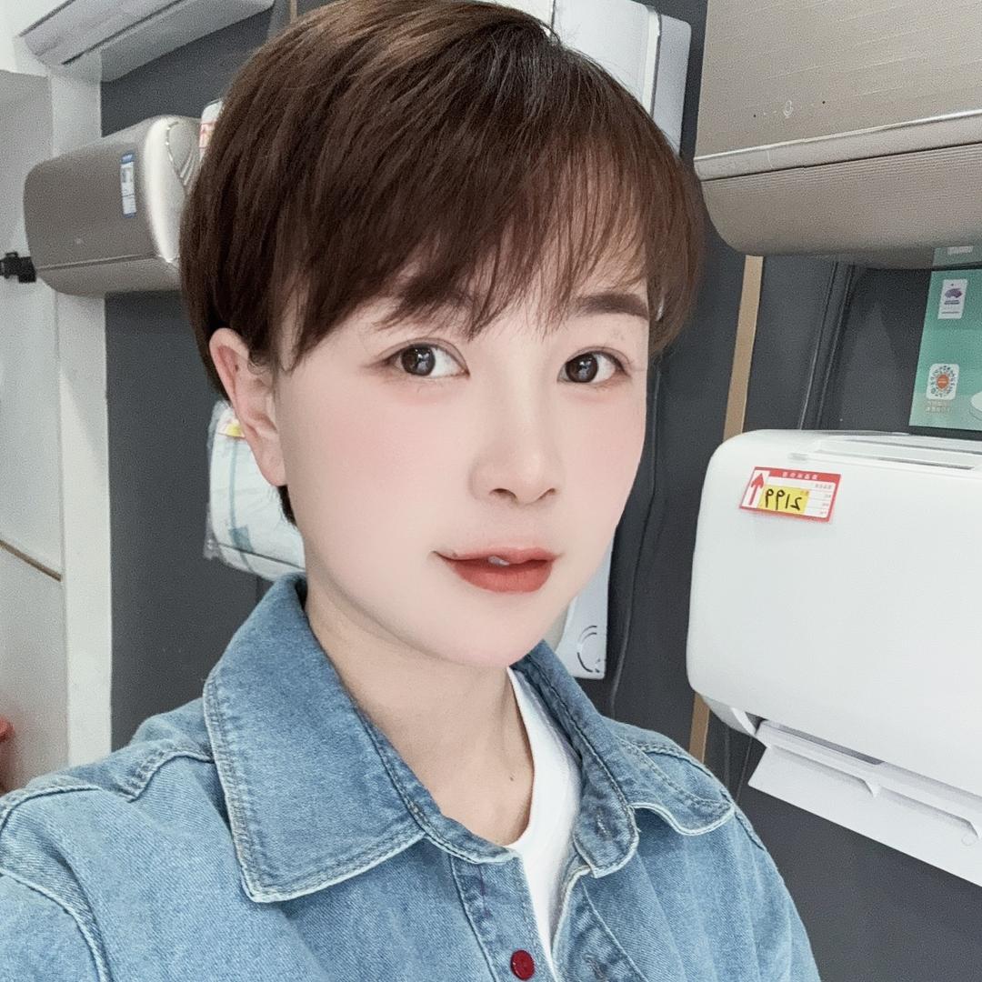 小趴菜爱跳绳