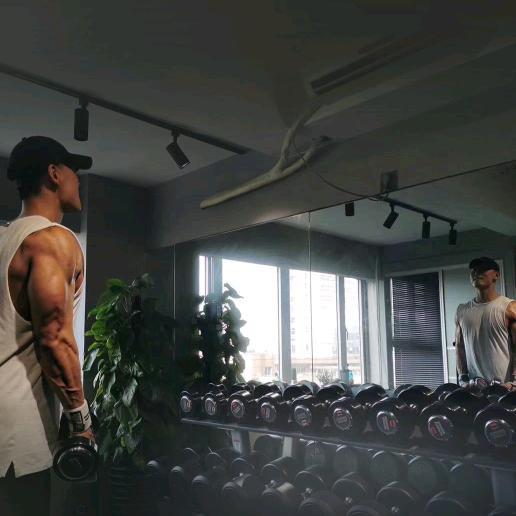 曾帅气
