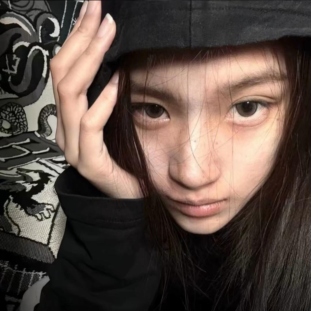 电竞岳绮罗