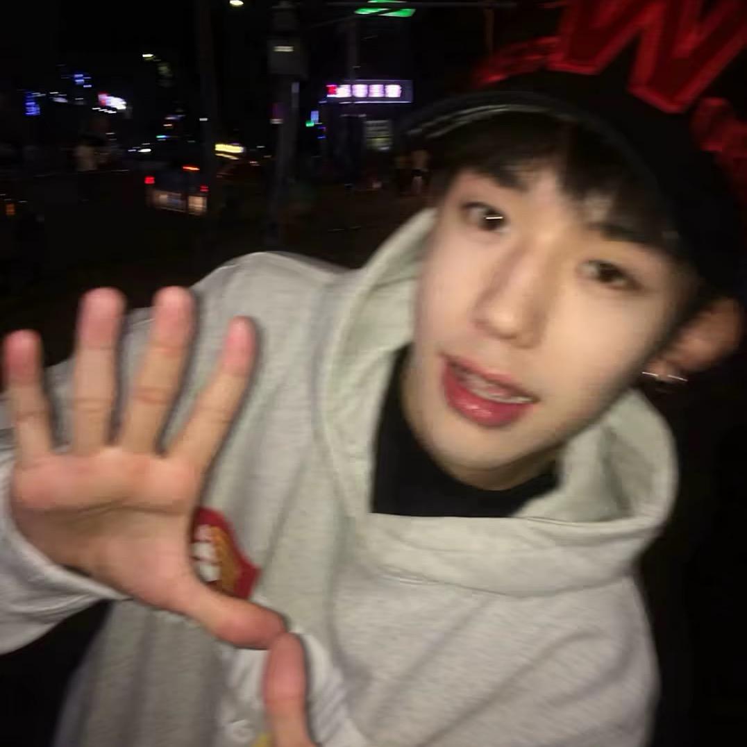 翼、