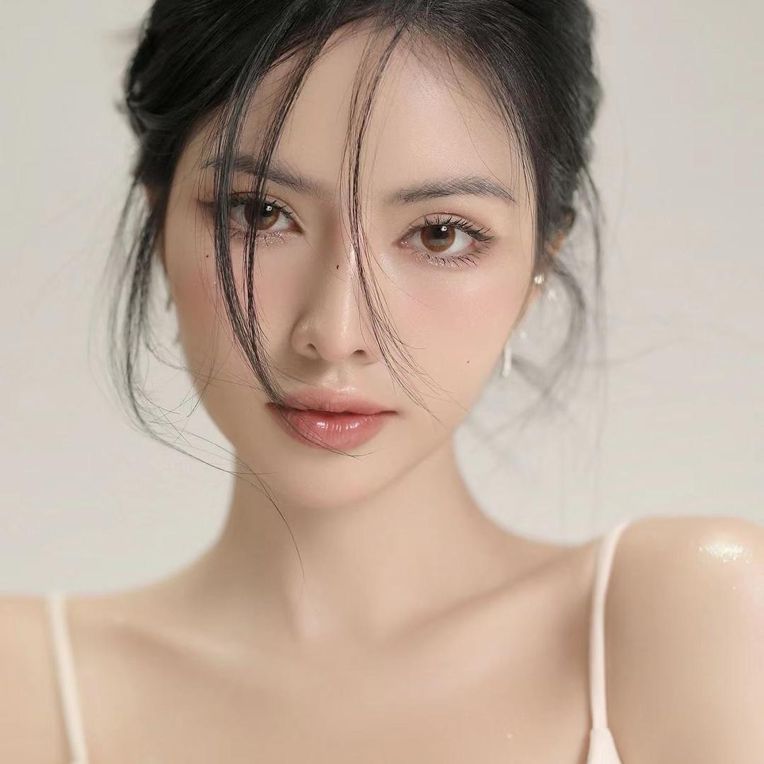 化妆师雪儿⁽接妆版 ⁾