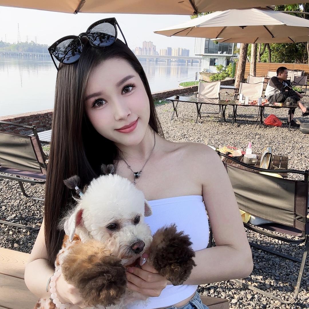 欣潼吖