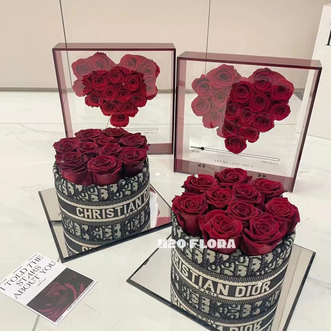 云南永生玫瑰源头厂（玩偶花束批发