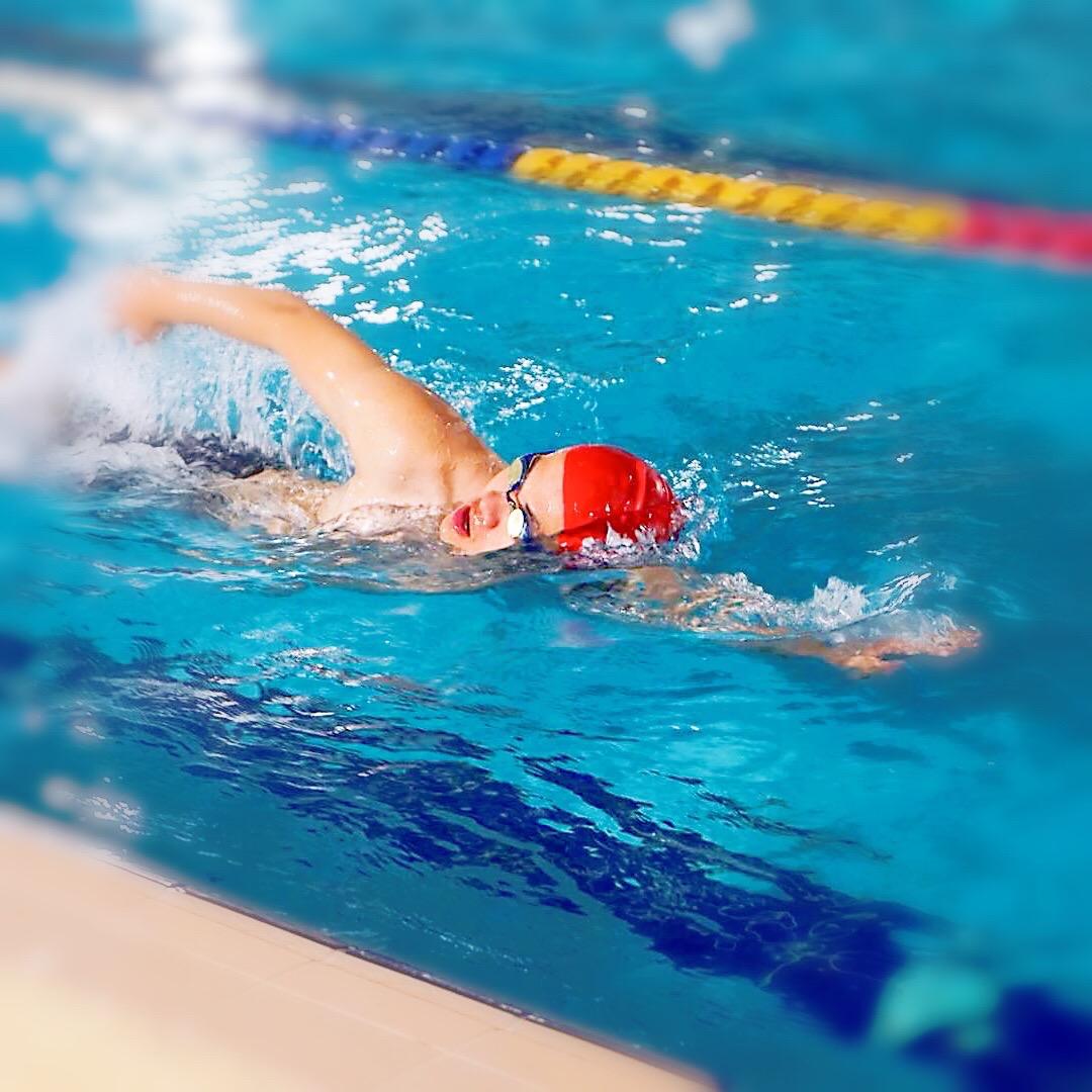 游泳学堂-卓老师