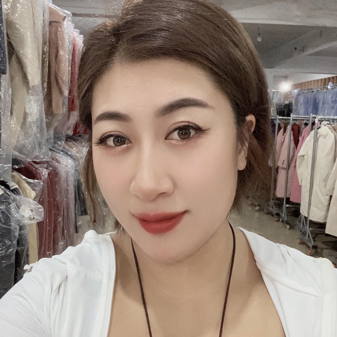 张一一女装