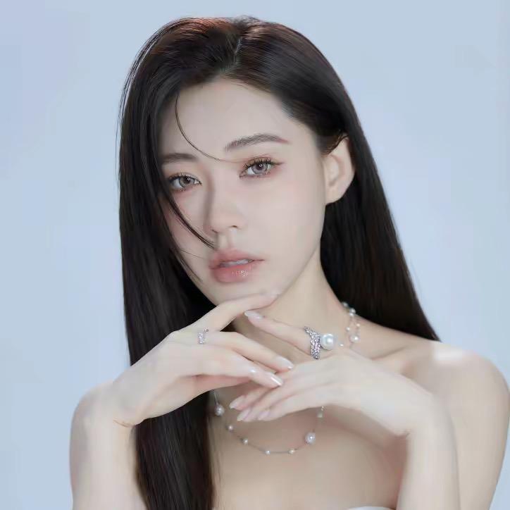 王嬛嬛Mslime轻奢女装