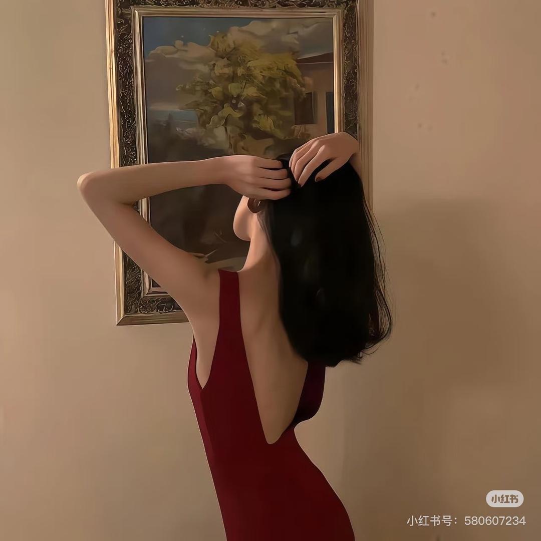 宝妮