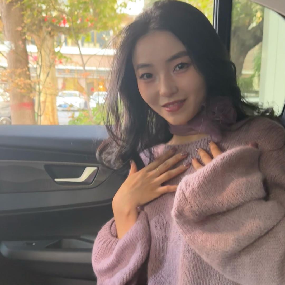 小A