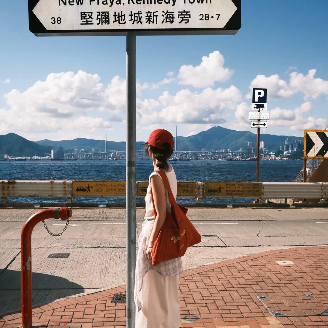 媛.