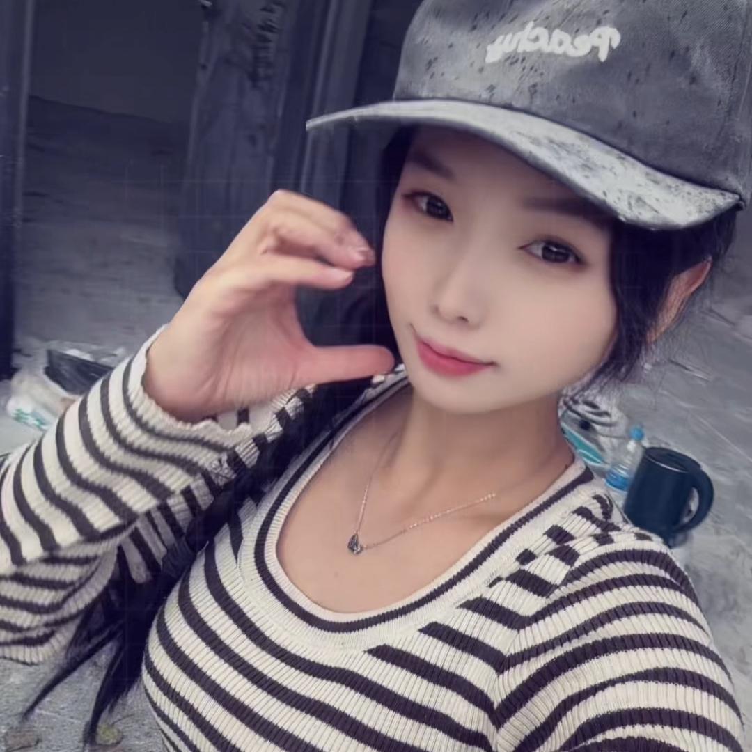 刮腻子的，女汉子，带着孩子生活