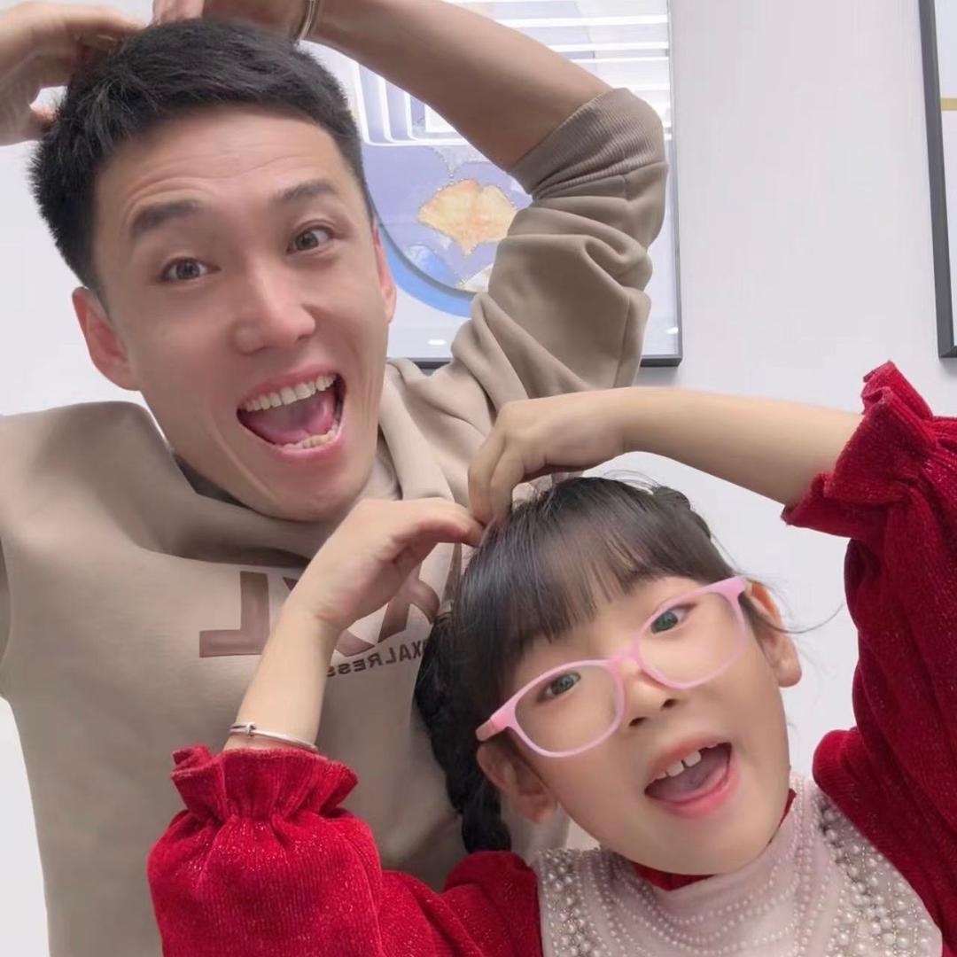 宝哥和小欠儿