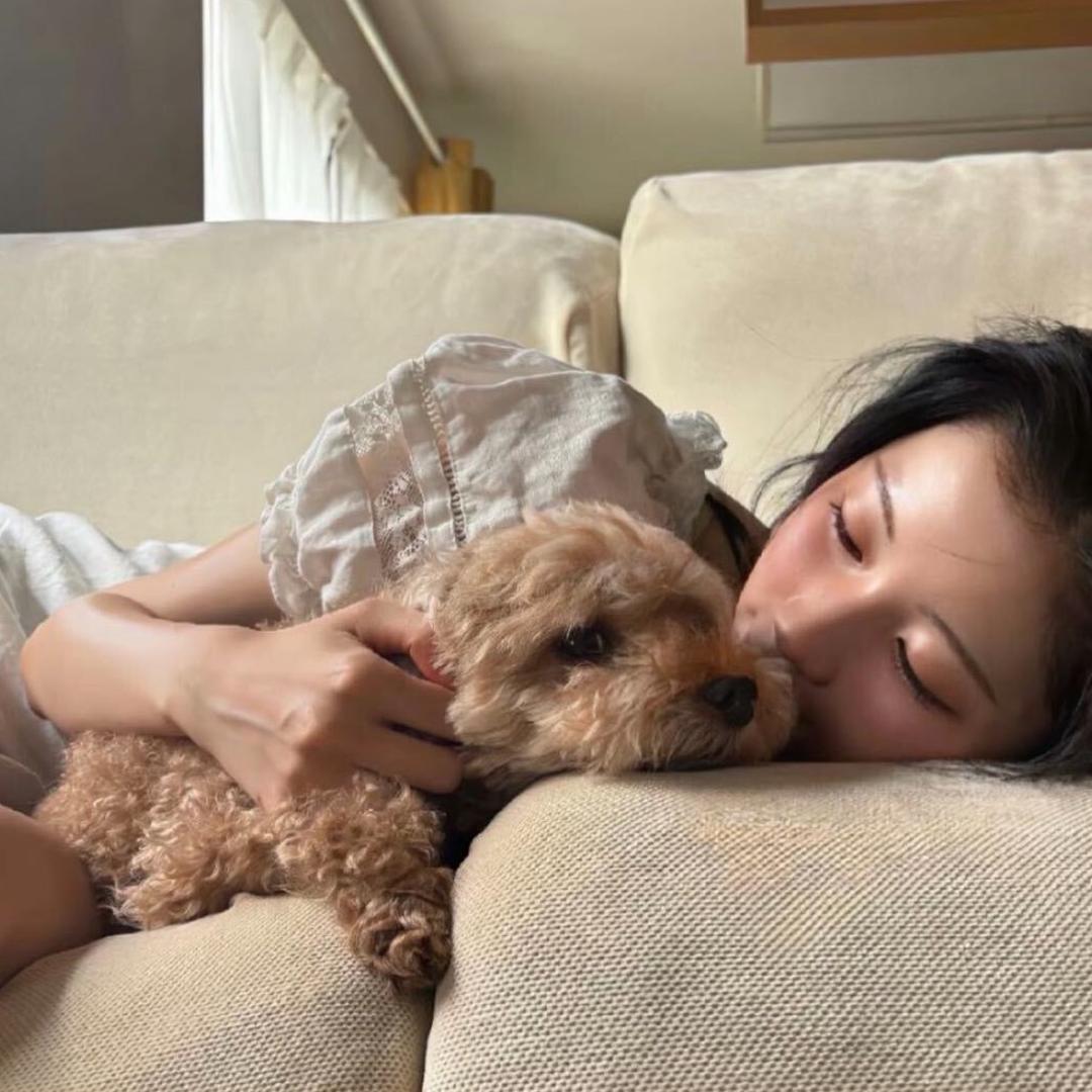 ㅤㅤㅤㅤ ㅤㅤ我是魏小馨