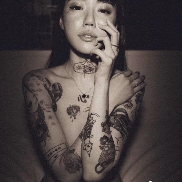 幕夕阳︶人少不知愁滋味࿐ 🍓