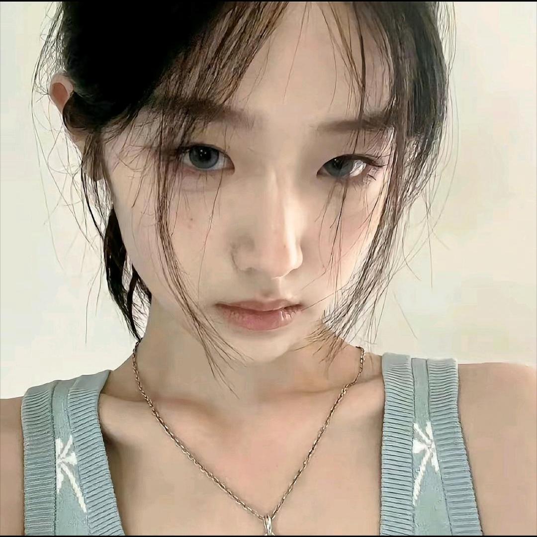 阿拆.