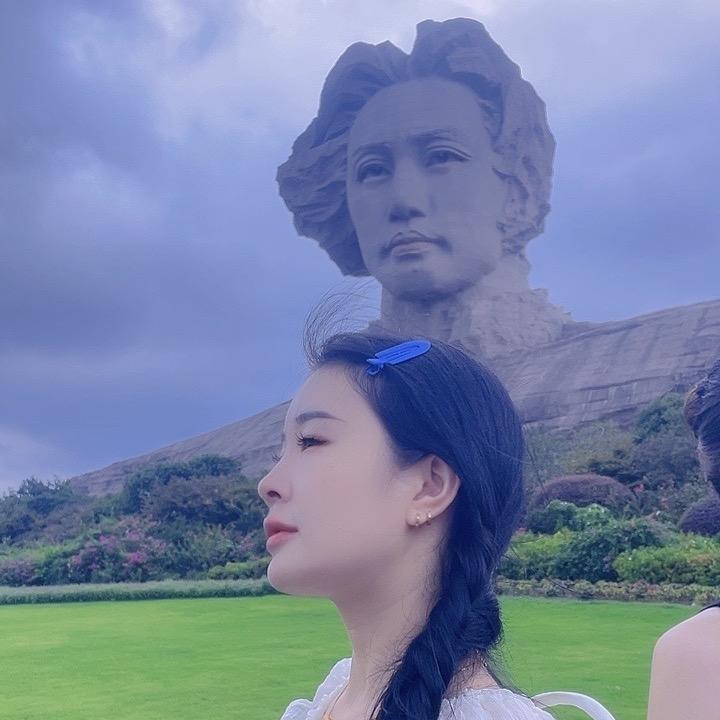 一个老阿姨