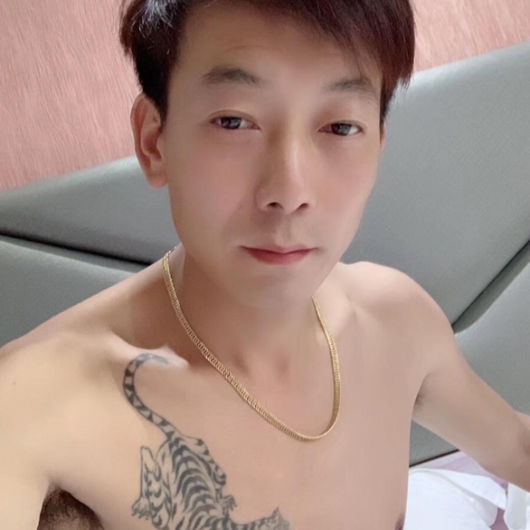 川💋