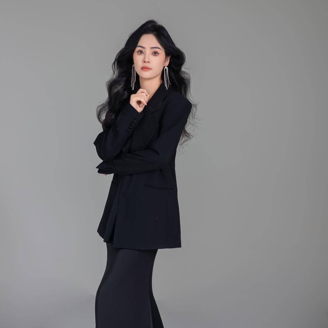 小丽无尴尬做班班