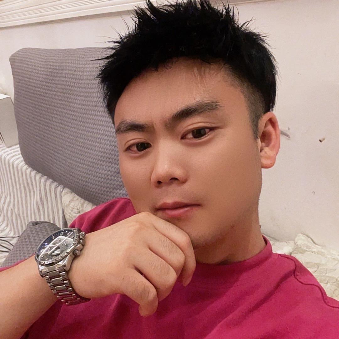 莱莎假发理发