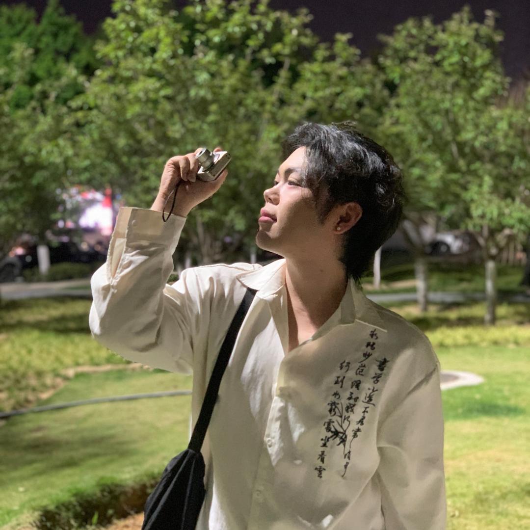 你怎么知道我不月半